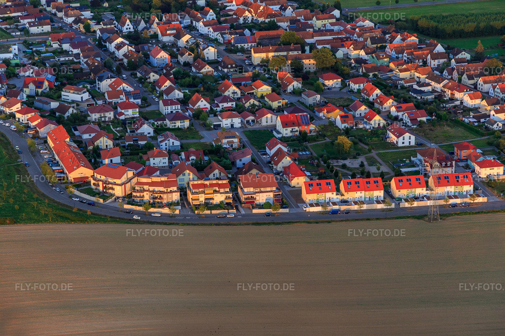 Luftbild: Am Höhenweg aus Westen in Kandel im Bundesland Rheinland-Pfalz in Deutschland. Foto: IMG_094509.jpg vom 01.09.2016 durch Werner Riehm/FLY-FOTO.de