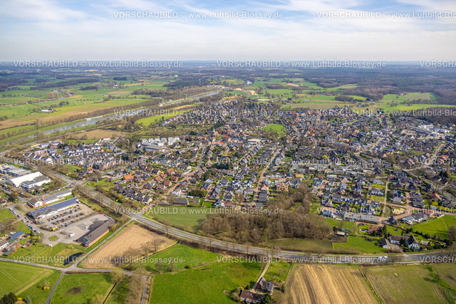 Huenxe240309896 | Luftbild, Wohngebiet Ortsansicht mit Fernsicht und Wesel-Datteln-Kanal, Hünxe, Nordrhein-Westfalen, Deutschland