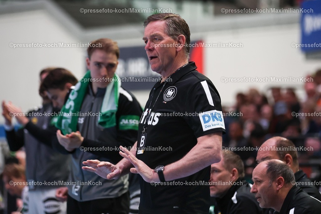 xKWIx22032601018 | 22.03.2026, Handball, Länderspiel Herren, Deutschland - Ägypten, ÖVB-Arena Bremen: Headcoach Alfred Gislason (Germany #hc)  xKamilxWilkowskixPressefotoKochx