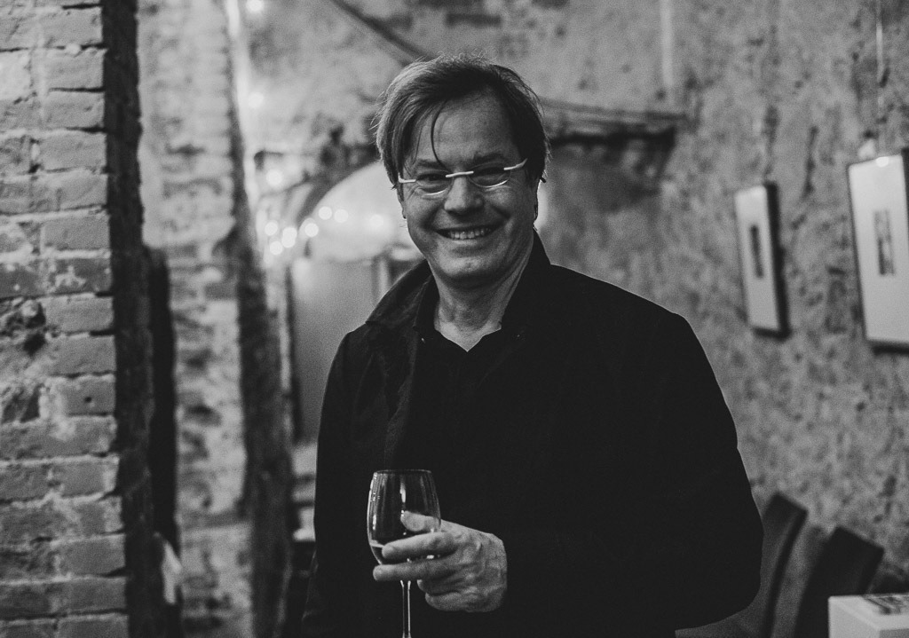 Jan Vogler | Jan Vogler spielt Bach im Forte Belvedere Leisnig zum Festival Hallo Leisnig 2022. - Realisiert mit Pictrs.com