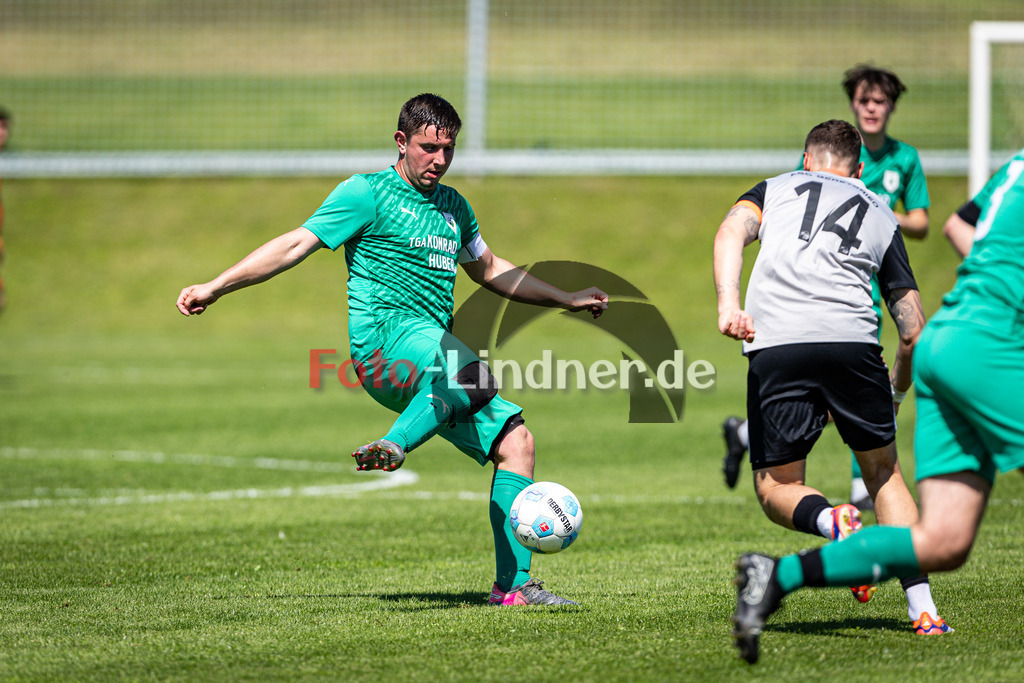 SV Haunshofen gegen ASV Gerentsried | Fußball Herren Kreisklasse Gruppe 3 Zugspitze 2024/25, SV Haunshofen gegen ASV Gerentsried, 20250531,Stefan STEIGENBERGER (SV Haunshofen Kapitän 13) in Aktion,2025-05-31 in Haunshofen (Sportplatz Haunshofen), Stefan STEIGENBERGER (SV Haunshofen Kapitän 13)Copyright: WolfgangxLindner www.foto-lindner.de