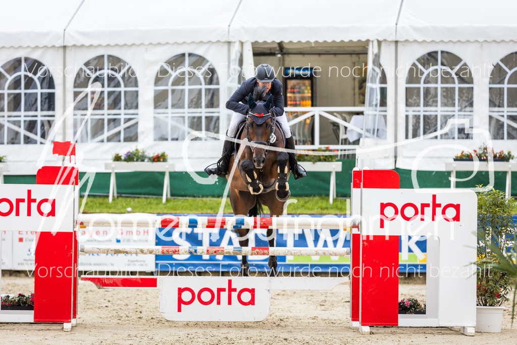 BHO-2PhSpr-M-196 | MomenTaufnahmen Pferdesportfotos