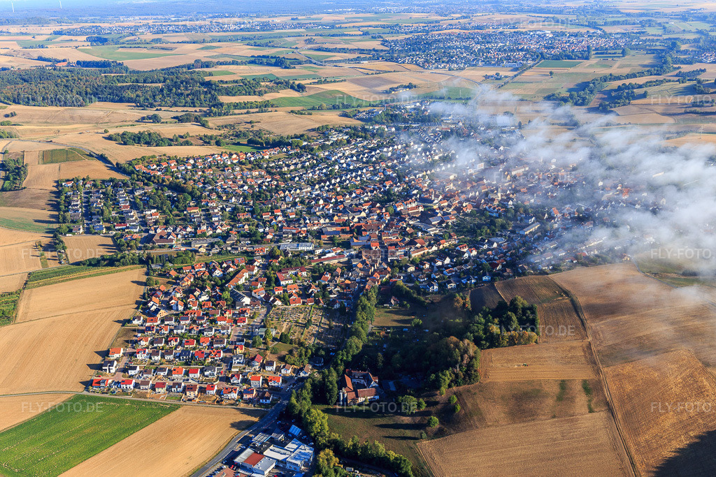 Luftbild: Ortsansicht von Süden in Groß-Bieberau im Bundesland Hessen in Deutschland. – Foto: IMG_110969.jpg vom 08.09.2018 durch Werner Riehm/FLY-FOTO.de – Auflösung des Originals: 5472 x 3648 px