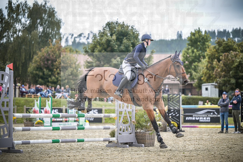 DOS_0414 | Entdecke hochwertige Reitturnierfotos von Foto Oger. Professionell, emotional und authentisch – jetzt Lieblingsmomente im Shop bestellen.Deutschlandweite Turnierfotografie. - Realisiert mit Pictrs.com