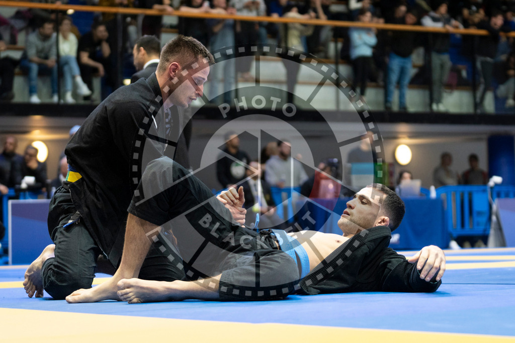 20240121PBB5199-2 | Fighters compete during the second day of the IBJJF European Championship in Paris, France, on January 21, 2024.