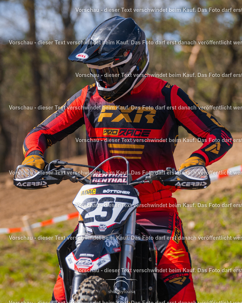 20260406_MSCHänchen-9244 | Sportfotografin aus Berlin-Brandenburg mit Fokus auf Motocross. Ich halte deine sportliche Leistung und echte Emotionen auf und neben der Strecke professionell fest. Entdecke die Fotos von deinem Rennen und bestelle sie direkt hier im Shop.