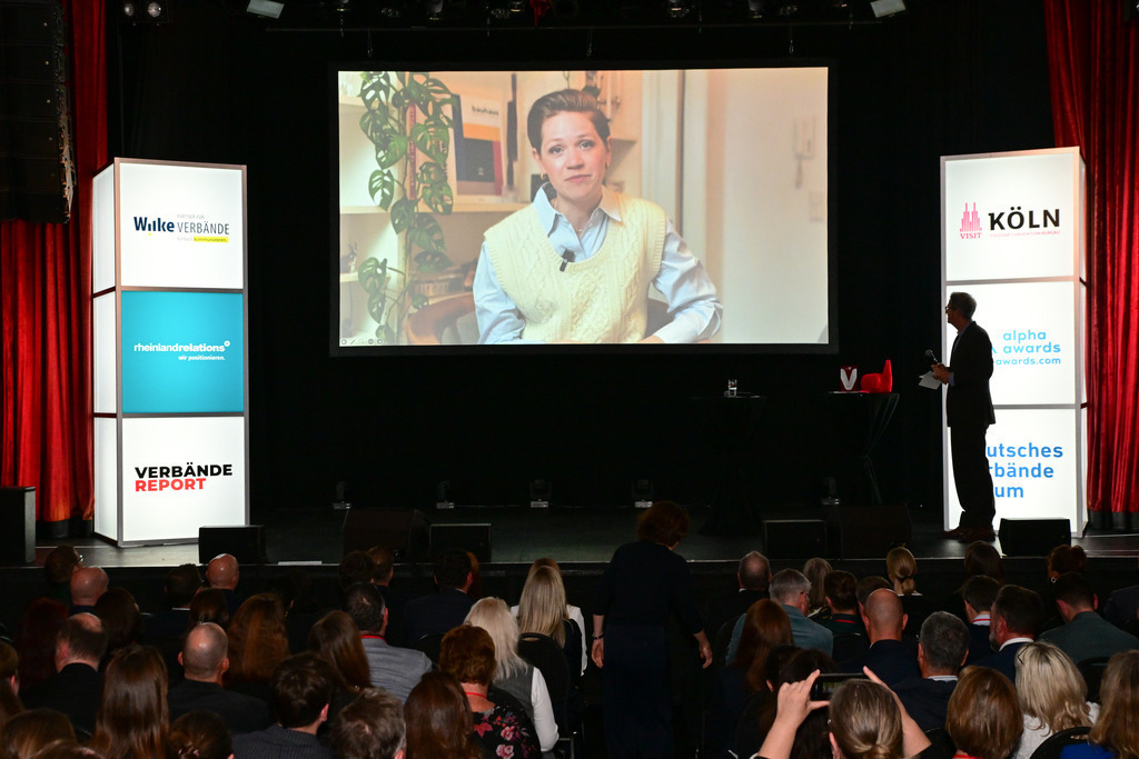 0257Media_V_Award_2025_Foto_Stefan_Wernz | Fotograf Köln - Realisiert mit Pictrs.com