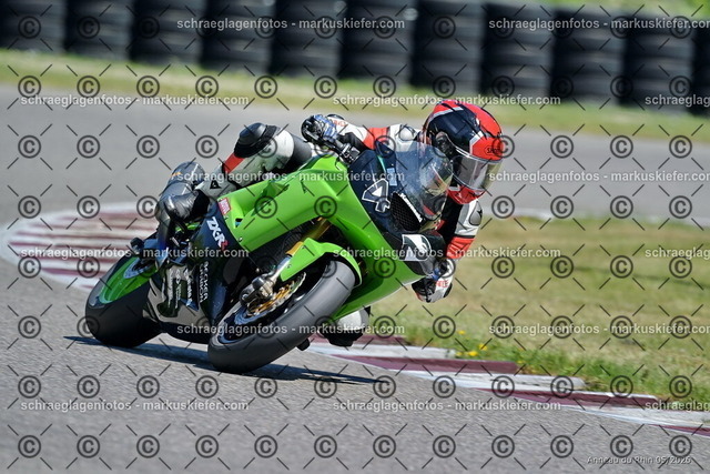 26BT01-1179 | 042 - Realisiert mit Pictrs.com