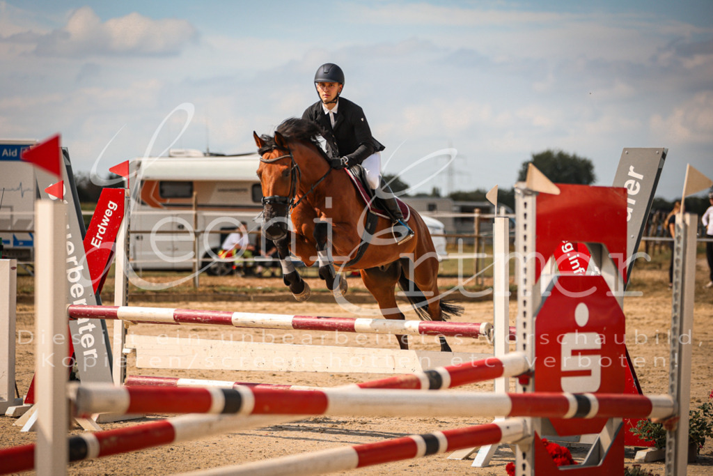 24.FrSpA00097 | Leoni Ertmer Photography - Realisiert mit Pictrs.com