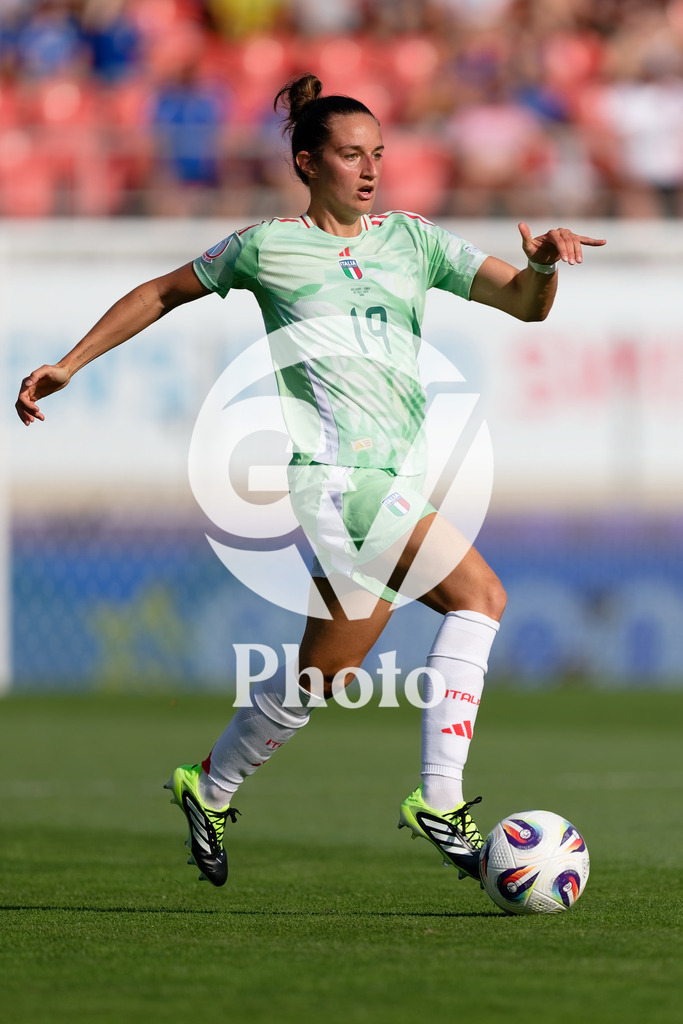Belgium v Italy - UEFA Women's EURO 2025 Group B | SION, SWITZERLAND - JULY 3: Martina Lenzini of Italy controls the ball  during the UEFA Womens EURO 2025 Group B match between Belgium and Italy at Stade de Tourbillon on July 3, 2025 in Sion, Switzerland. (Photo by Giuseppe Velletri/Sports Press Photo/Getty Images)