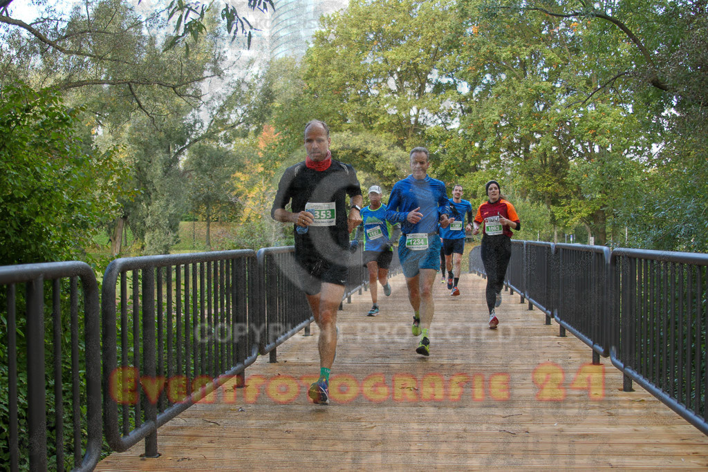 231015_1009_EV4_0841 | Sportfotografie im Rhein-Sieg Kreis, Köln, Bonn, NRW, Rheinland Pfalz, Hessen, etc. Unser Tätigkeitsfeld umfasst den Laufsport vom Volkslauf über den Marathon, Duathlon, Triathon bis zum Ultralauf wie Kölnpfad Ultra oder Schindertrail.