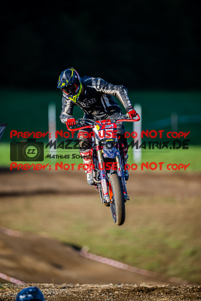 MaZZes_FotoMatrix_220903_8331 | S4