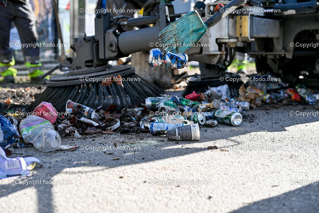 Volksgarten_ Baenke_ 04.03.2024-5 | 04.03.2024, Linz, AUT, Volksgarten, im Bild Baenke, Sitzgelegenheit, Montage, Demontage, Magistrat