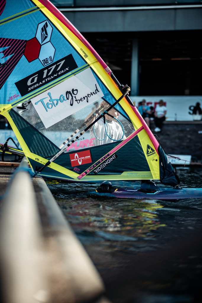 Kieler WOCHE Tow In Windsurf - @danielpankoke dpmedia (66 von 158) | dp-photography - Realisiert mit Pictrs.com