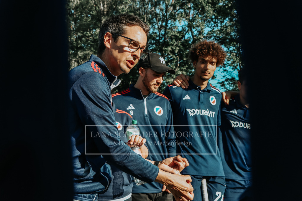 Herren_Bundesliga_06_DCADA-MHC_28.09.25_Hamburg (397 von 417) | lanaschraderfotografie - Realisiert mit Pictrs.com