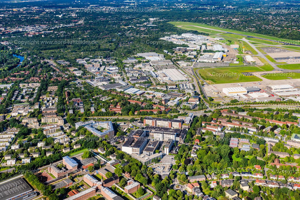 Hamburg_Fuhlsbüttel_Südliches_Flughafen_Gewerbegebiet_ELS_0832050823 | HAMBURG 05.08.2023 Südliches Gewerbegebiet und Firmenansiedlung " Flughafen Fuhlsbüttel " in Hamburg, Deutschland. // Industrial estate and company settlement " Flughafen Fuhlsbuettel " in Hamburg, Germany. Foto: Martin Elsen