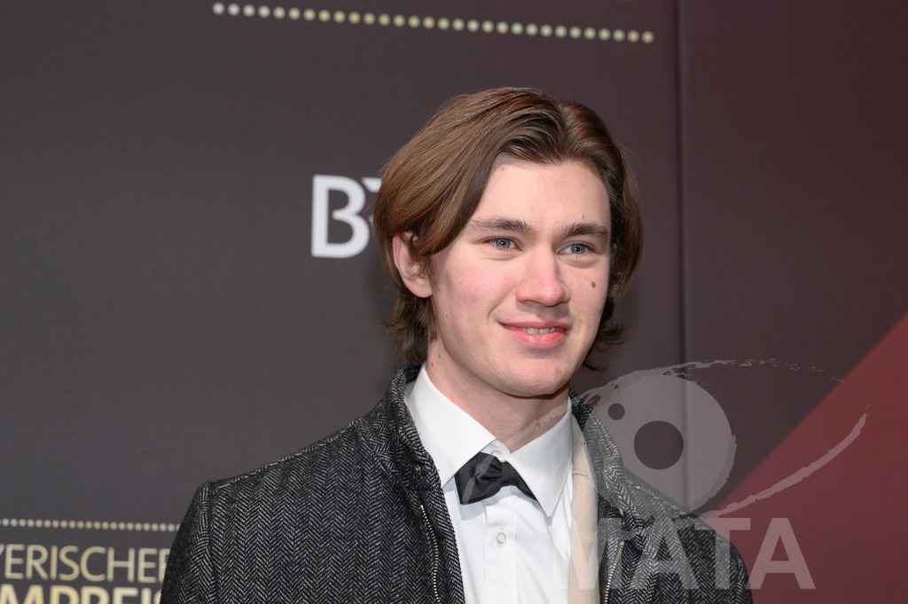 _DWI4814 | Alessandro Schuster bei der Verleihung des 47. Bayerischen Filmpreises 2026  im Prinzregententheater. München, Deutschland. Der Bayerische Filmpreis wird seit 1979 von der Bayerischen Staatsregierung verliehen, um die Bedeutung des Kinofilms als Kulturgut herauszustellen - Realisiert mit Pictrs.com