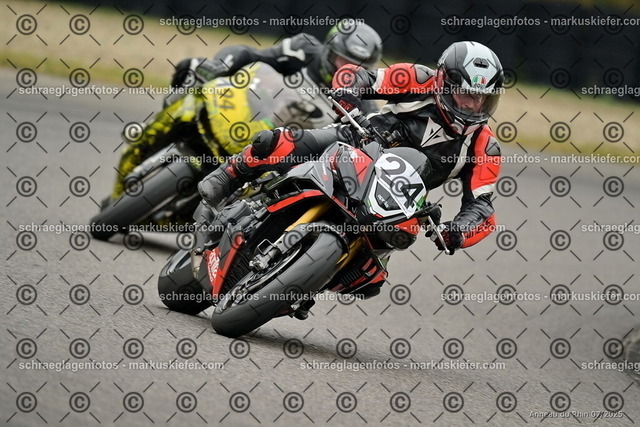 25bt05-0816 | markuskiefer.com - Realisiert mit Pictrs.com
