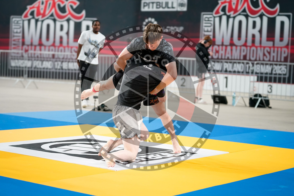 20250518PBB2077 | Athletes compete during the second day of the ADCC Amateur World Championship on May 18, 2025 in Warsaw, Poland. © Chiara Dazi / photoblackbelt