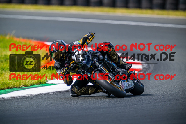 MaZZes_FotoMatrix_220522_5137 | Fotograf Mathias Schmid
Sportfotograf,
Eventfotograf,
Hochzeitsfotograf,
Portraitfotograf