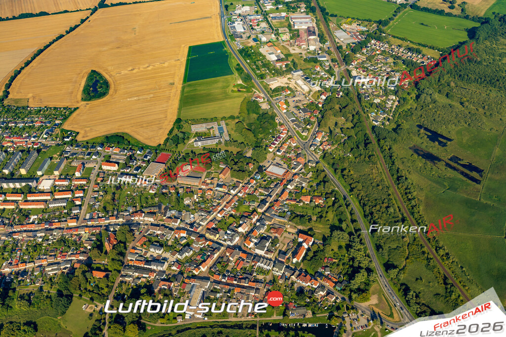 Luftaufnahme Damgarten Ribnitz-Damgarten - Die Luftaufnahme wurde 2025 vom UL-Flugzeug heraus erstellt ( ohne Drohne ) - Hochauflösende Luftaufnahme - für professionelle Ausdrucke geeignet. Die Geschenkidee !Mit Lizenz und Bildrechte bestellbar