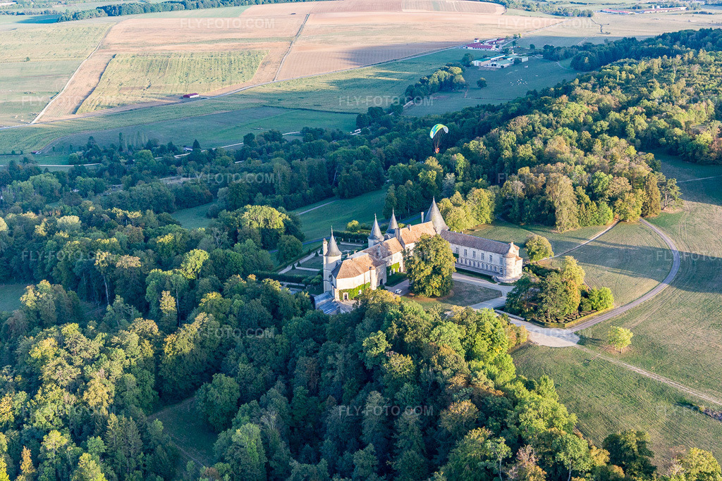Aerial view: Chateau de Bourlémont in Frebécourt in the state Vosges, France.Photo: IMG_118324.jpg taken on 09/15/2019 by Werner Riehm/FLY-FOTO.comResolution of the original: 5472 x 3648 px