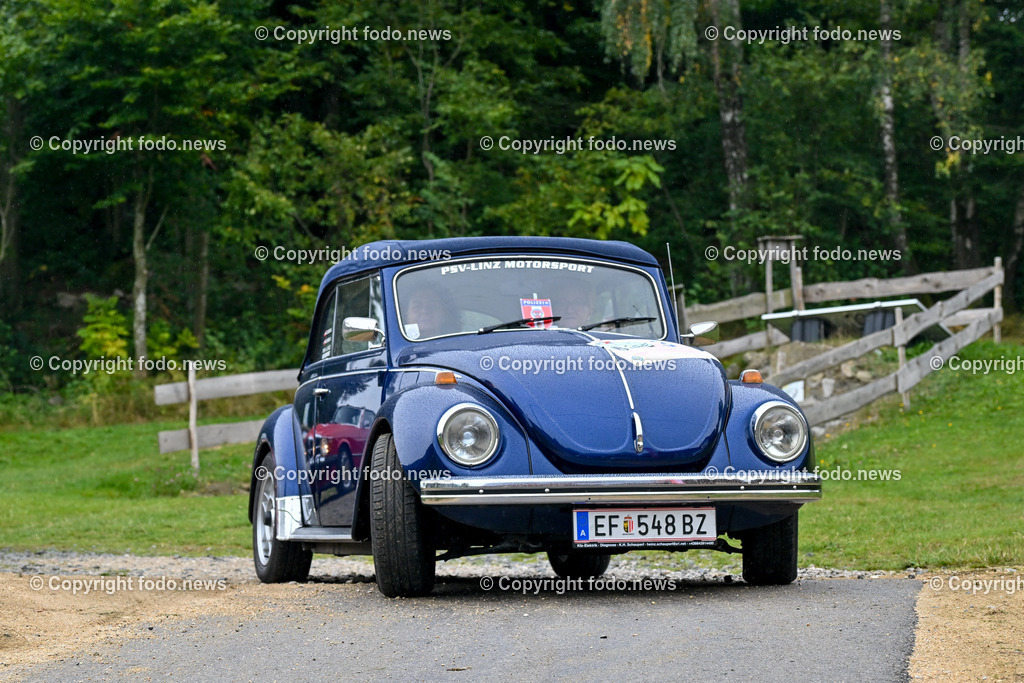 Frauen fuer Frauen_ Charity Oldtimerfahrt_ 04.10.2025-217 | 04.10.2025, Linz, AUT, Oldtimer Charity im Bild Frauen fuer Frauen Oldtimerfahrt, Teilnehmer©Harald Dostal / fodo.media