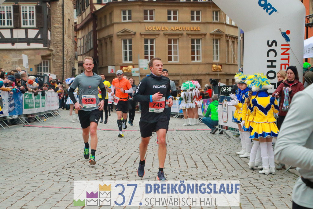VR Bank Hauptlauf 10000m | 3 Koenigslauf 2023 - Realisiert mit Pictrs.com