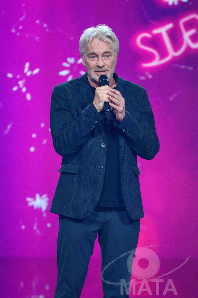 _DWA1430 | Werner Schmidbauer bei '30 Jahre Sternstunden-Gala 2023' in der Frankenhalle. Nürnberg, 15.12.2023 - Realisiert mit Pictrs.com