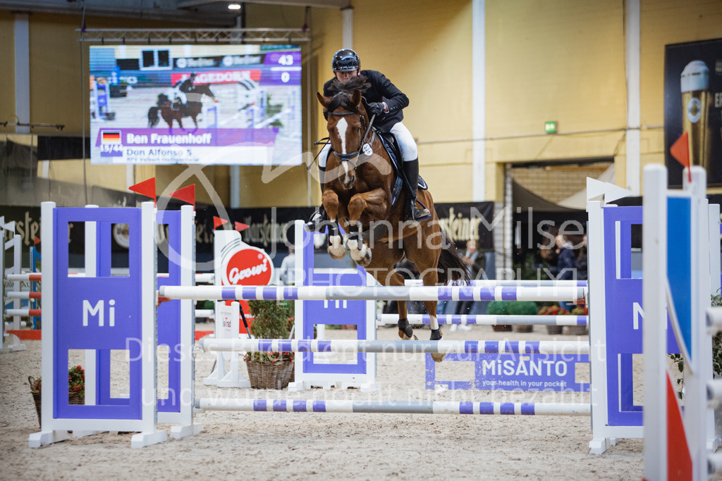 221112_Warstein_L-Spr-151 | Deine schönsten Turniermomente als professionelle Fotos! Entdecke hochwertige Pferdesport-Fotografie im Online-Shop. Jetzt Fotos finden & bestellen!