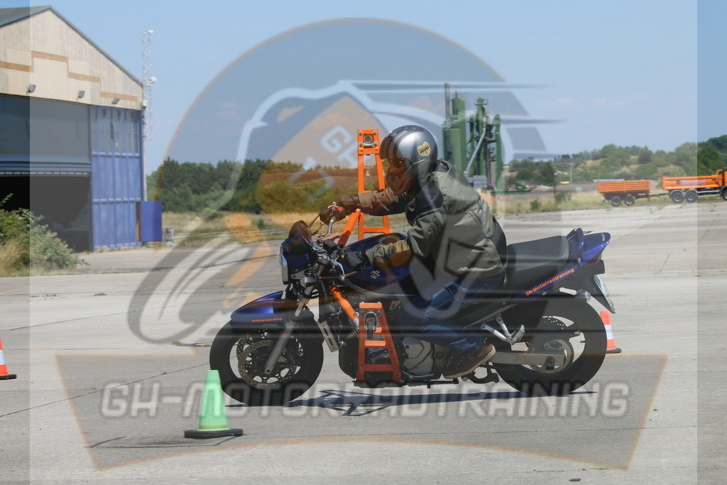 IMG_2967 | gh-motorradtraining-foto.de - Realisiert mit Pictrs.com