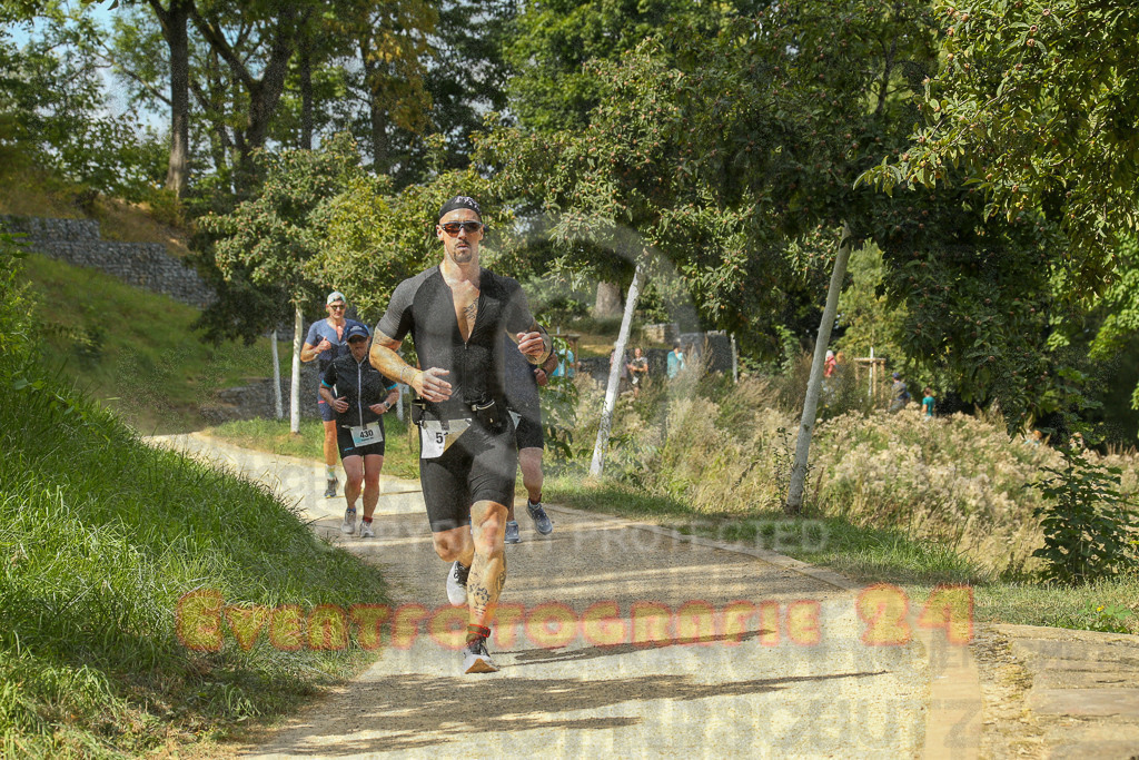 250824_1411_EX1_5299 | Sportfotografie im Rhein-Sieg Kreis, Köln, Bonn, NRW, Rheinland Pfalz, Hessen, etc. Unser Tätigkeitsfeld umfasst den Laufsport vom Volkslauf über den Marathon, Duathlon, Triathon bis zum Ultralauf wie Kölnpfad Ultra oder Schindertrail.