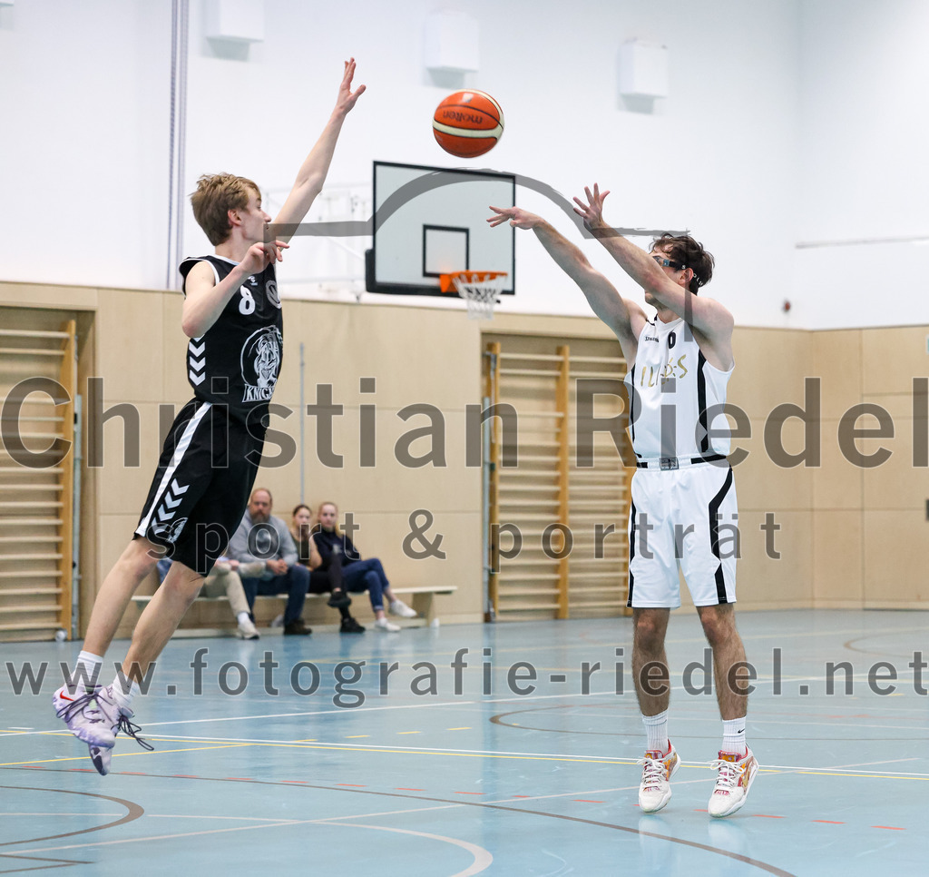 2023-03-26_040_TSV_Vaterstetten_gegen_Wacker_Knights_Burghausen | Vaterstetten, Deutschland, 26.03.2023:
Basketball, Bayernliga Herren Südost 2022 / 2023, 17. Spieltag, TSV Vaterstetten gegen Wacker Knights Burghausen, Endergebnis: 

Maximilian Rothe (TSV Vaterstetten, #6)

Foto: Christian Riedel / fotografie-riedel.net