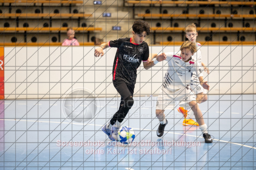 20260105_112725_0863 | 1.Göppinger SV (schwarz) vs. FSV Mainz 05GSV Masters - Fahrschule Traffic Cup in der EWS-Arena, Nördliche Ringstraße 87, 73033 Göppingen - 05.01.2026Foto: PhotoPeet-Sportfotografie/Peter Harich