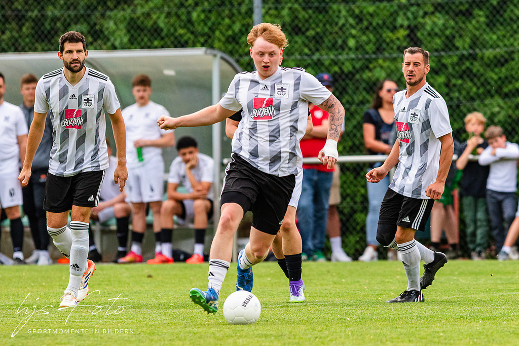 SV Waldesch - SG Urbar-6 | Sportfotografie Hermann-Josef Stoffel - Realisiert mit Pictrs.com
