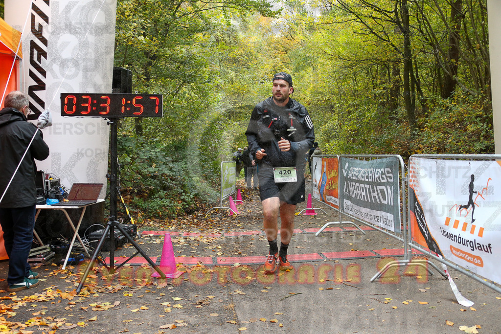 251026_1333_EX1_3622 | Sportfotografie im Rhein-Sieg Kreis, Köln, Bonn, NRW, Rheinland Pfalz, Hessen, etc. Unser Tätigkeitsfeld umfasst den Laufsport vom Volkslauf über den Marathon, Duathlon, Triathon bis zum Ultralauf wie Kölnpfad Ultra oder Schindertrail.