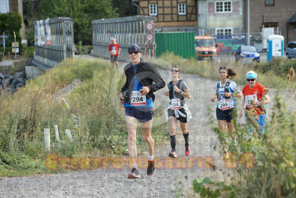 250830_1013_EX1_9818 | Sportfotografie im Rhein-Sieg Kreis, Köln, Bonn, NRW, Rheinland Pfalz, Hessen, etc. Unser Tätigkeitsfeld umfasst den Laufsport vom Volkslauf über den Marathon, Duathlon, Triathon bis zum Ultralauf wie Kölnpfad Ultra oder Schindertrail.