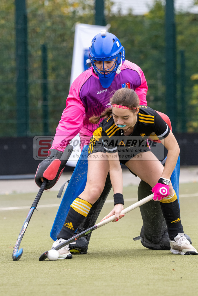 SFE_20231022_0186 | Deutsche Meisterschaft Weibliche U16 Finale Berliner HC - Harvestehuder THC am 22.10.2023 in Köln (Düsseldorfer Hockeyclub 1905 e.V.), Photo: Stephan Fehrmann 2023 (Sports-Gallery)