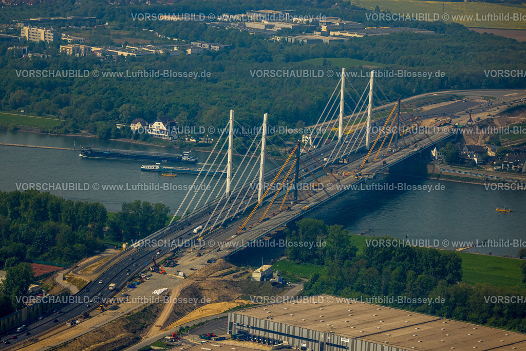 Duisburg240500691 | Luftbild, A40 Rheinbrücke Duisburg Neuenkamp und Fluss Rhein, Baustelle für Erweiterung der Autobahn A40 inklusive Ersatzneubau, Alt-Homberg, Duisburg, Ruhrgebiet, Nordrhein-Westfalen, Deutschland