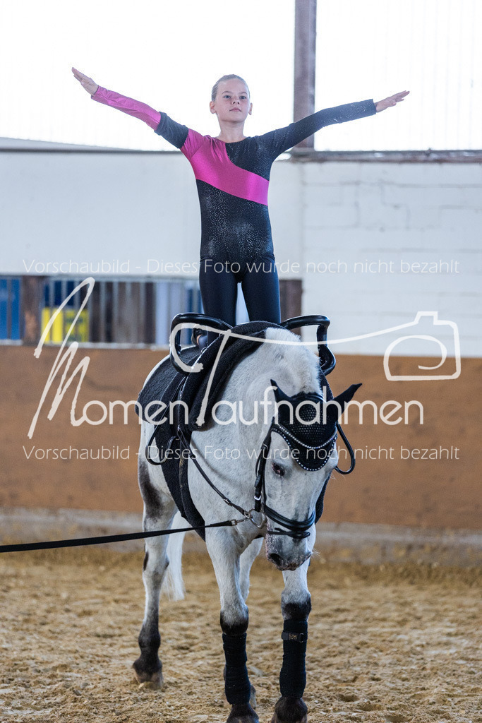 SS-Mini-136 | MomenTaufnahmen Pferdesportfotos