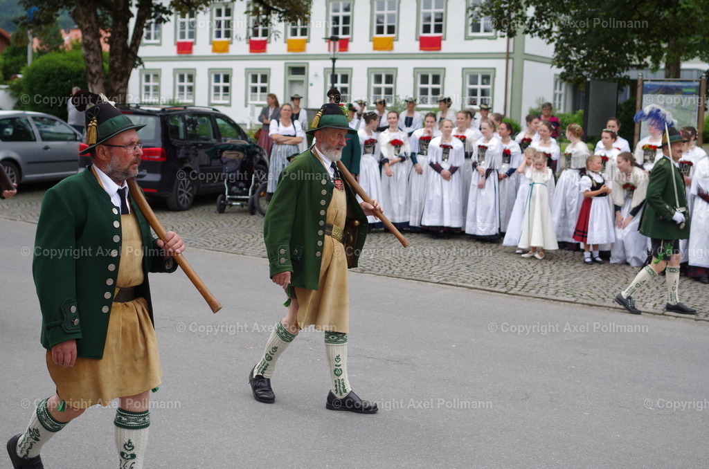 IMGP5784 | fotografiert von Axel PollmannLeonhardi Wallfahrt Benediktbeuern und Murnau, Fronleichnam, Fasching, Landschaft im Loisachtal und Benediktbeuern  - Realisiert mit Pictrs.com