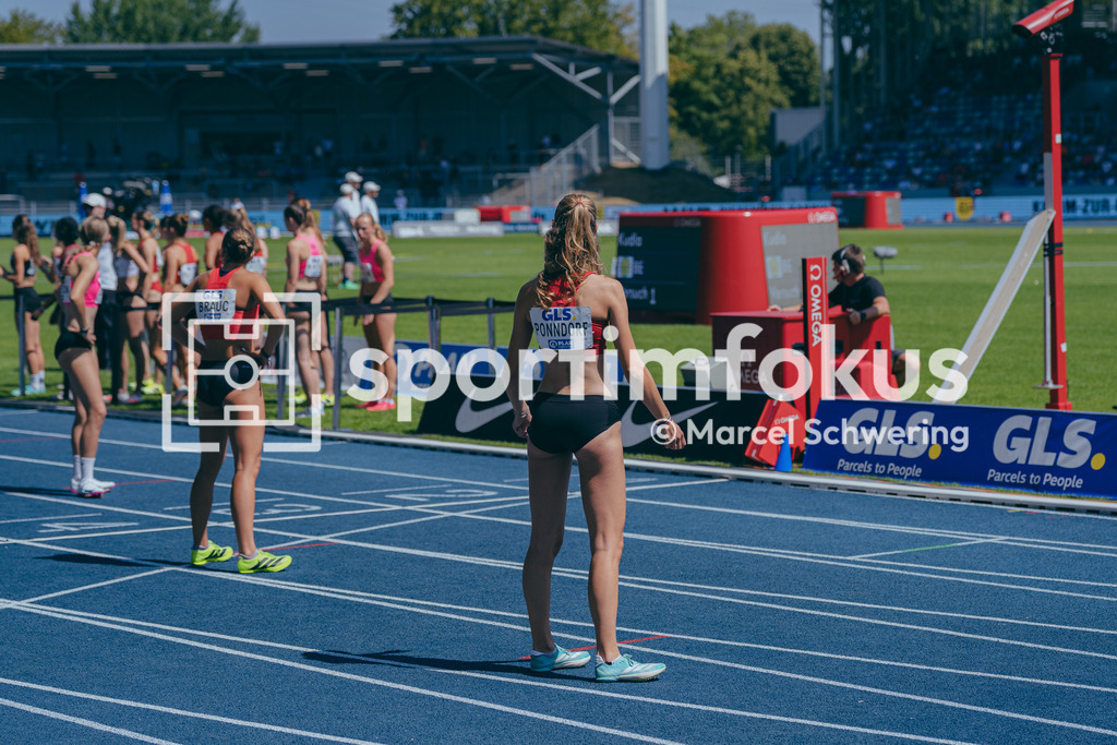 Deutsche Meisterschaften der Frauen und Männer 2026 | Finja Ponndorf, Eintracht Frankfurt e.V., U20 4x400-Meter-Staffel, Deutsche Meisterschaften der Frauen und Männer 2026, Lohrheidestadion Bochum-Wattenscheid, 25.07.2026. Foto: Marcel Schwering / sportimfokus - Realisiert mit Pictrs.com