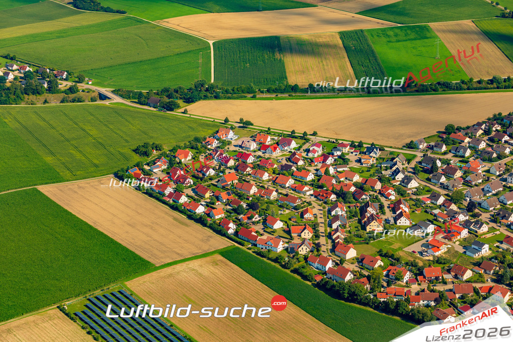 Luftaufnahme von  Fünfstetten - Die Luftaufnahme wurde 2025 vom UL-Flugzeug heraus erstellt ( keine Drohne ) - Hochauflösende Luftaufnahme - für professionelle Ausdrucke geeignet. Die Geschenkidee !Mit Lizenz und Bildrechte bestellbar