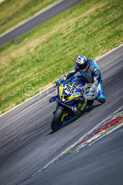 0766-260711LR-026_766 | Deine Full-Service-Agentur für ✔️Videoproduktionen und ✔️Motorsportfotografie Jetzt Angebot anfragen!