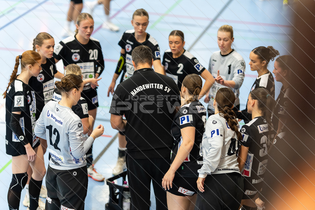 20251011_Picselweb-Fotografie_2R3_0899 | Handewitter SV, Marla Ida Dick (12, Handewitter SV), Peer Linde (Trainer Handewitter SV) - Realisiert mit Pictrs.com