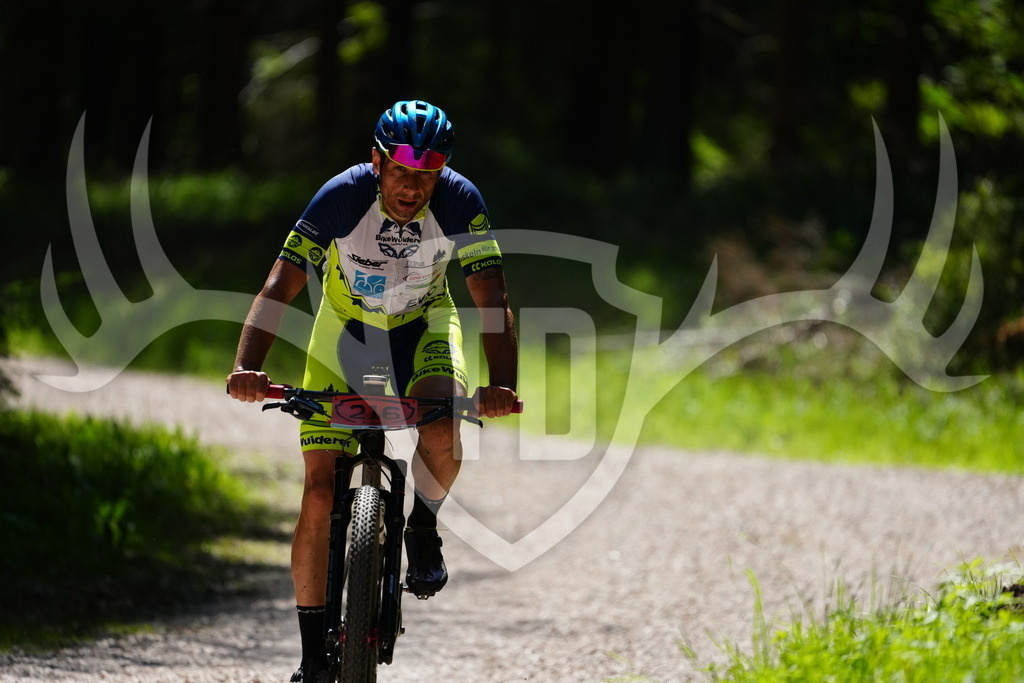 FC101983 | Fotogalerie der Treibjagd im Dunkelwald - Dein MTB Etappenrennen im Erzgebirge - Realisiert mit Pictrs.com