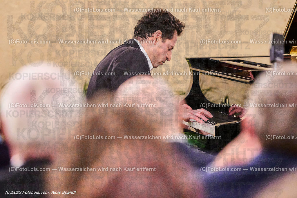 ALP3708_CHOPIN-Gesellschaft_Jubilaeum_Zaslavsky Roman | (C)FotoLois.com, Alois Spandl, Festveranstaltung '70 Jahre internationale CHOPIN-Gesellschaft in Wien' mit Einladung durch den Bürgermeister der Bundeshauptstadt Wien, Dr. Michael Ludwig (vertreten durch Mag. Thomas Reindl), Wappensaal des Wiener Rathauses, Sa 29. Oktober 2022.