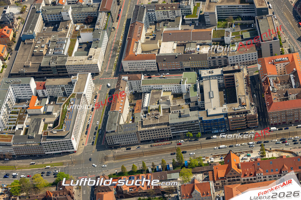Das Luftbild zeigt Königstorgraben Marienstrasse Nürnberg - Die Luftaufnahme wurde 2023 vom UL-Flugzeug aus erstellt ( keine Drohne ) - Hochauflösende Luftaufnahme - Für grossformatige Ausdrucke geeignet. Die Geschenkidee !Mit Lizenz und Bildrechte bestellbar