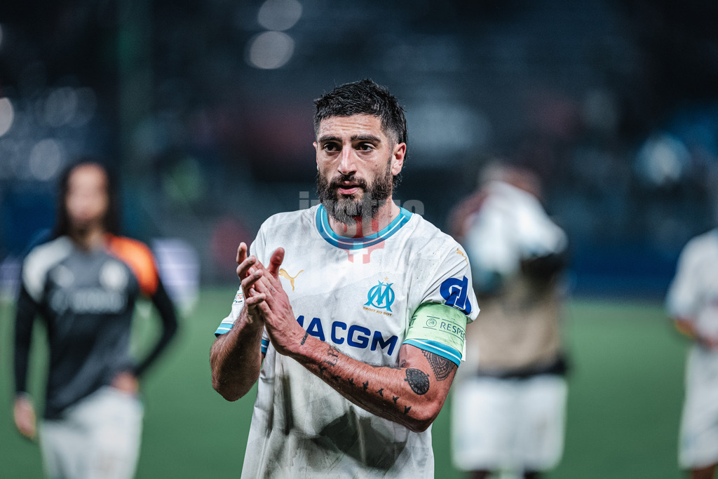 Fußball | Herren | Saison 2023/2024 | Play-Offs Europa League | FC Shakhtar Donetsk (UKR) vs. Olympique Marseille (FRA) | 15.02.2024 | Samuel Gigot (#4, Olympique Marseille) nach dem Spiel