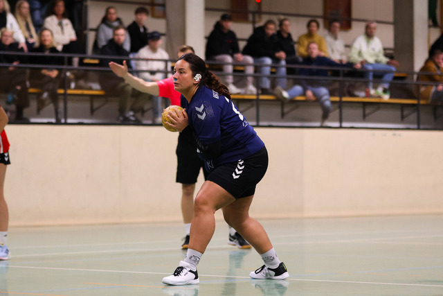 Handball I Damen I Saison 2025-2026 I Verbandsliga Süd I HSG Kalkberg 06 - MTV Dänischenhagen I 14.12.2025.220 | Svenja Hamel (23, HSG Kalkberg 06) - Realisiert mit Pictrs.com